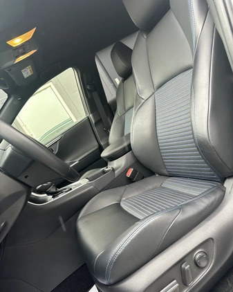 Toyota RAV4 cena 139900 przebieg: 121510, rok produkcji 2019 z Tuchola małe 742